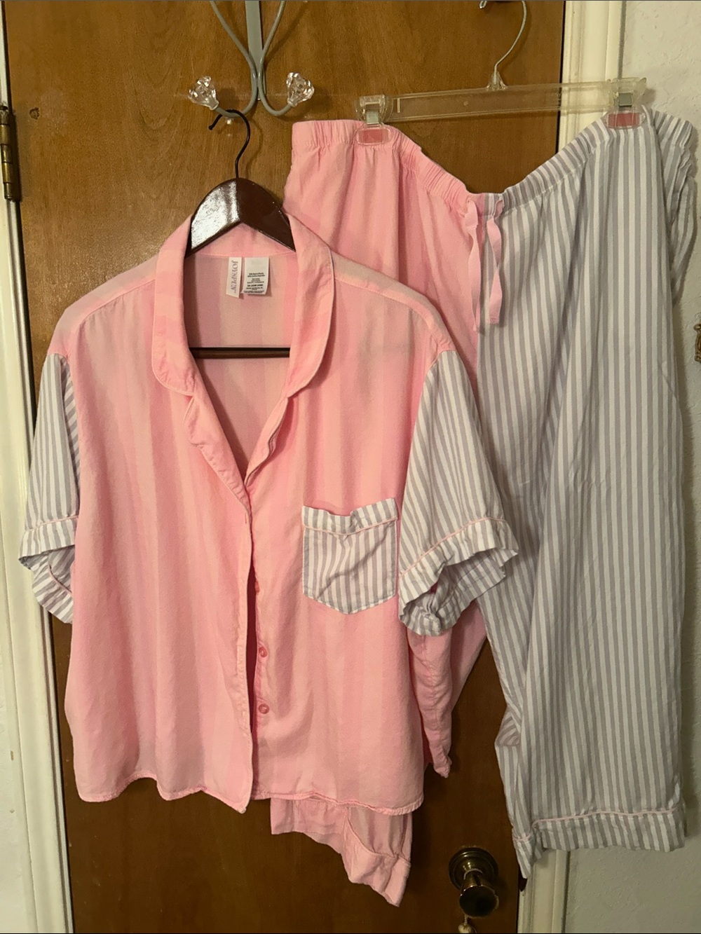Women’s Pink & Gray Striped Pajama Set - Lightweight Sleep Top & Pants. Soft. 3x